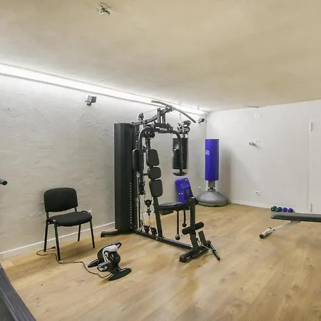 Pet Friendly In With Wifi Holiday home