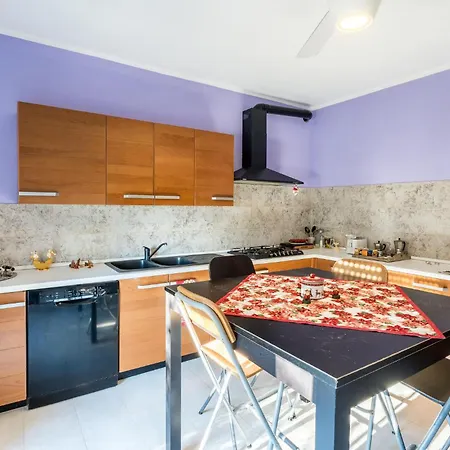 Fly House בית נופש