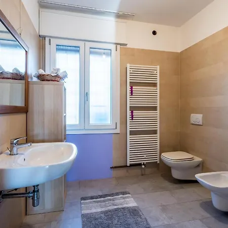 Pet Friendly In With Wifi Holiday home Borso del Grappa